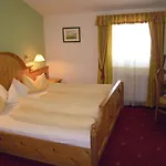 Garni Tirolerhof Hotel