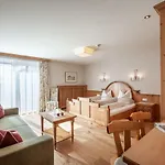 Garni Tirolerhof Hotel
