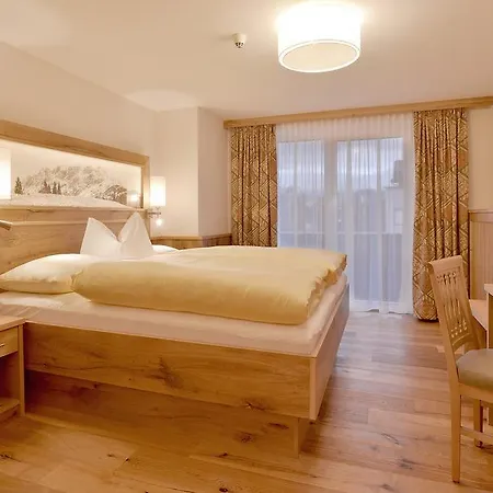 Garni Tirolerhof Отель 3*