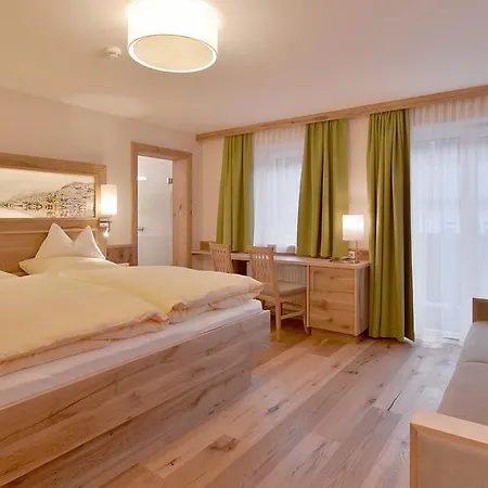 Отель Garni Tirolerhof 3*