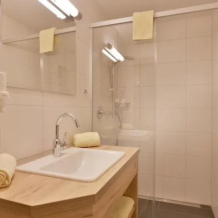 Отель Garni Tirolerhof 3*