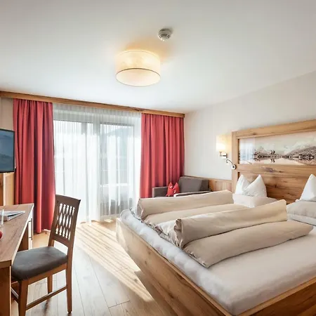 Отель Garni Tirolerhof Хопфгартен-им-Бриксенталь