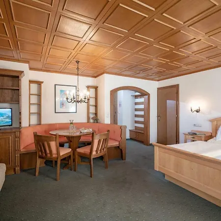 Garni Tirolerhof 3* Хопфгартен-им-Бриксенталь