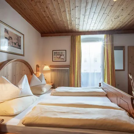 Garni Tirolerhof Hotell 3*
